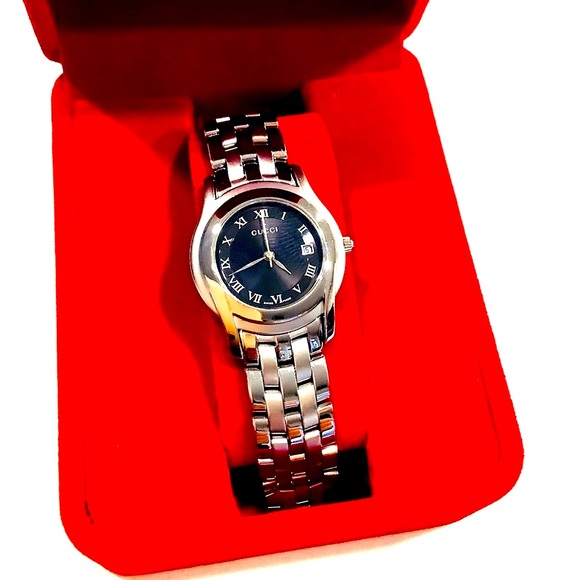 Ladies GUCCI stainless steel watch 🔥